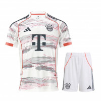 Бавария Мюнхен гостевая детская форма 2025/26 Бавария Мюнхен гостевая детская форма 2025/26