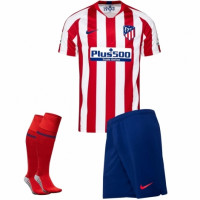 Домашняя детская форма Атлетико Мадрид сезон 2019-2020 (футболка+шорты+гетры) Домашняя детская форма Атлетико Мадрид сезон 2019-2020 (футболка+шорты+гетры)